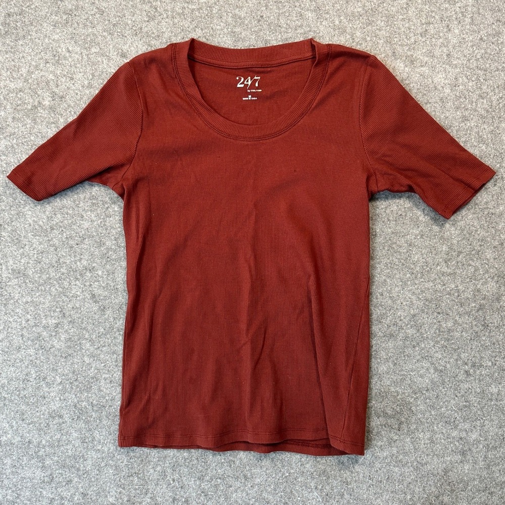 Maurices 24/7 Ribbed Scoop Neck Top M Rust Red Short Sleeve Stretch Knit